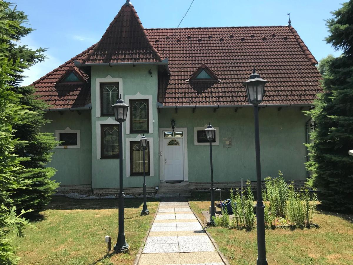 Balaton Garden Apartment Balatongyorok Exterior photo